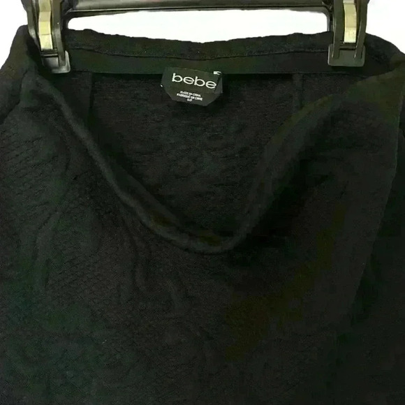 BEBE 90’S BLACK TEXTURED SKIRT 🍒 - Picture 4 of 5